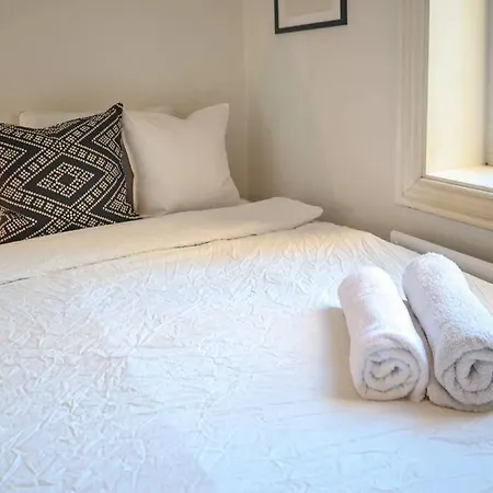 Charming And Spacious Apartment Oslo