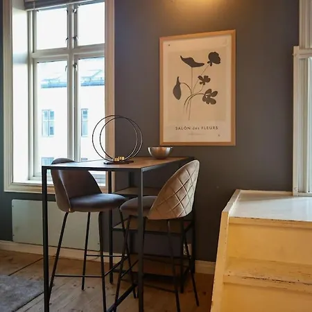 Charming And Spacious Apartman