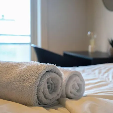 Apartman Charming And Spacious *